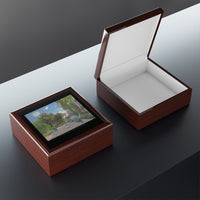 Argenteuil House | Stash Box